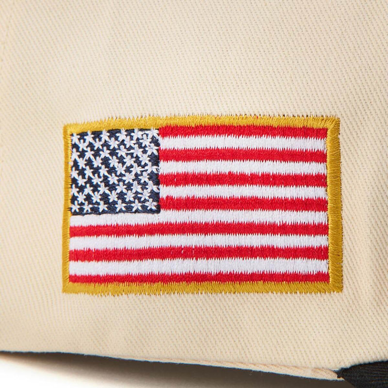 Americana Snapback – Cream/Black