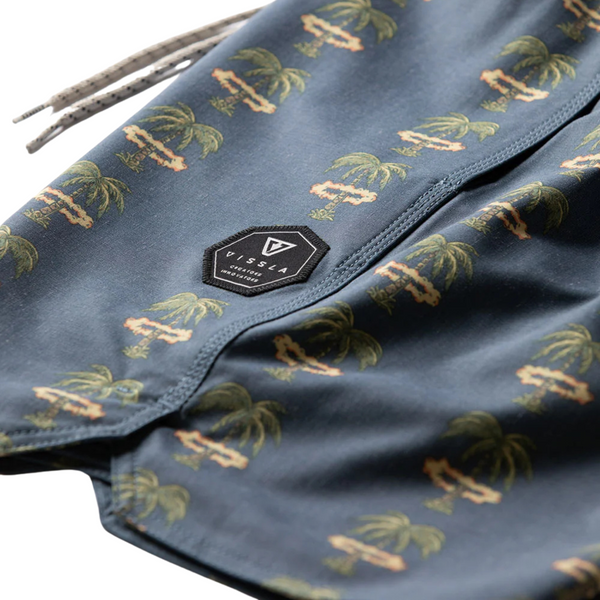 Atomic Palms 16.5" Ecolastic - Rooster 