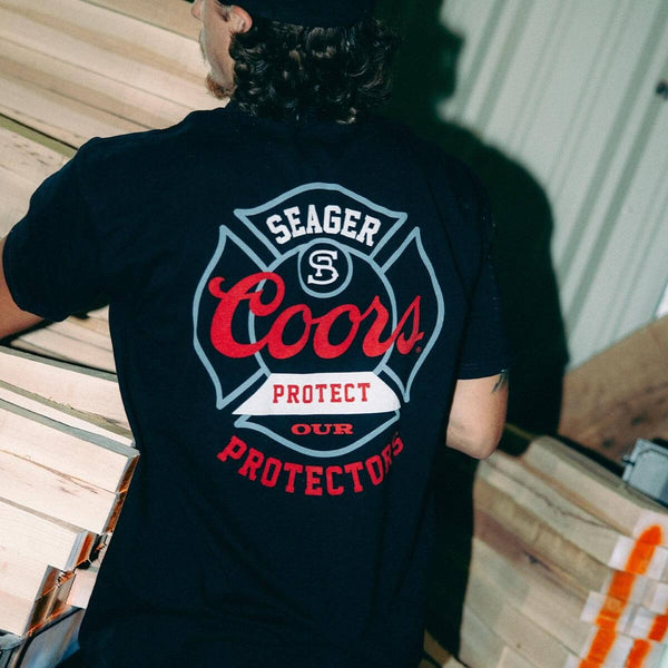 Protectors Badge Tee Black - Rooster Bus