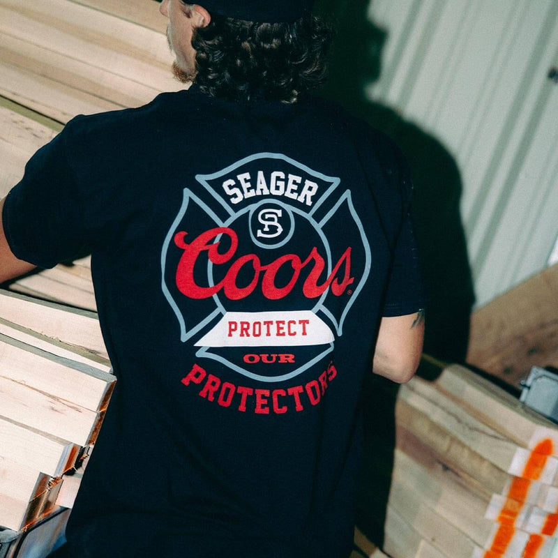 Protectors Badge Tee Black - Rooster Bus