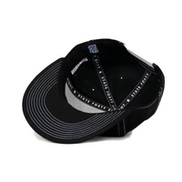 Snapback Classic Pinstripes – Black & White