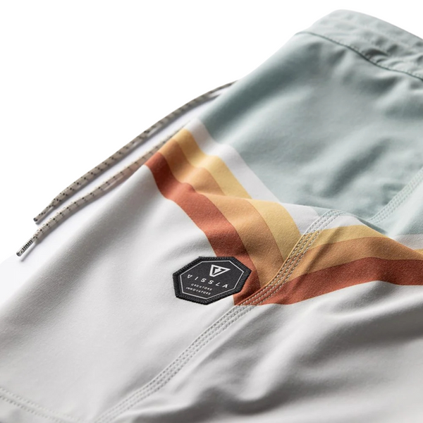 Sunbelt 18.5" Boardshort - Rooster 