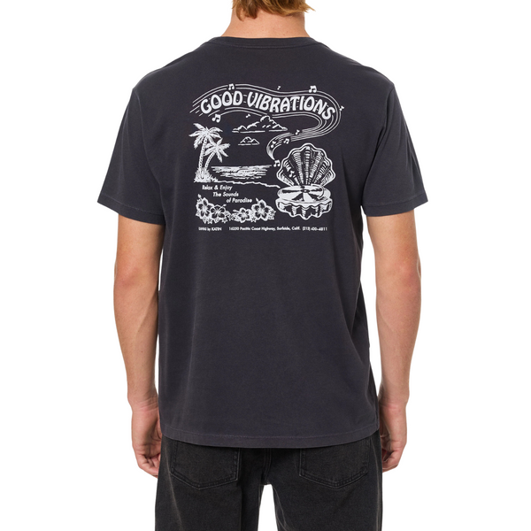 Vibrations Tee - Rooster 