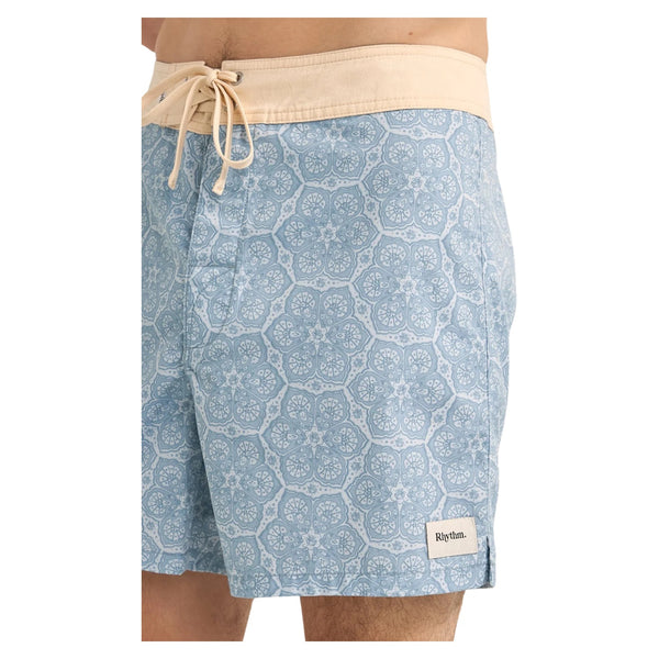 Vera Trunk – Sky